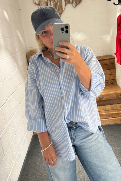 THE NO STRINGS ATTACHED BUTTON-UP