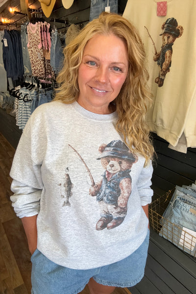 Teddy Bear Fisherman Vintage Graphic Sweatshirts (GREY)