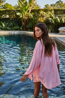THE NO STRINGS ATTACHED BUTTON-UP